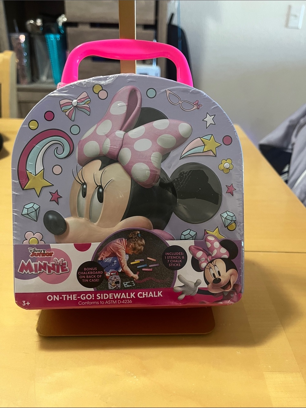 Minnie Mouse On-the-Go Sidewalk Chalk Tin - Pink